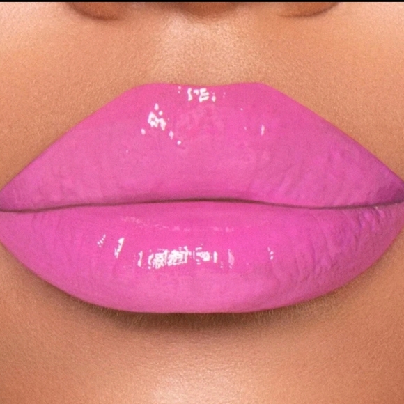 Jeffree Star Other - Jeffree Star Cosmetics Supreme Lip Gloss in Queen Supreme Brand New In Box